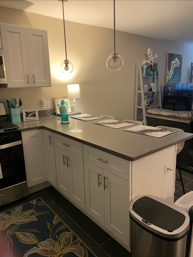 Kitchen - 4345 S Berkeley Ave