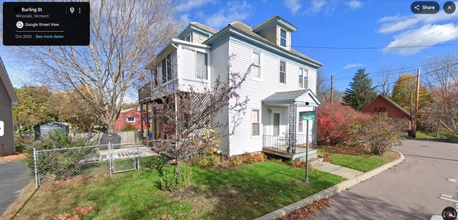 Duplex on corner lot with fenced in backyard. - 39 Burling St
