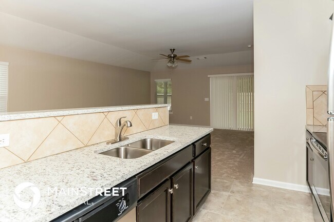 Foto del edificio - 596 Kincaid Cove Ln