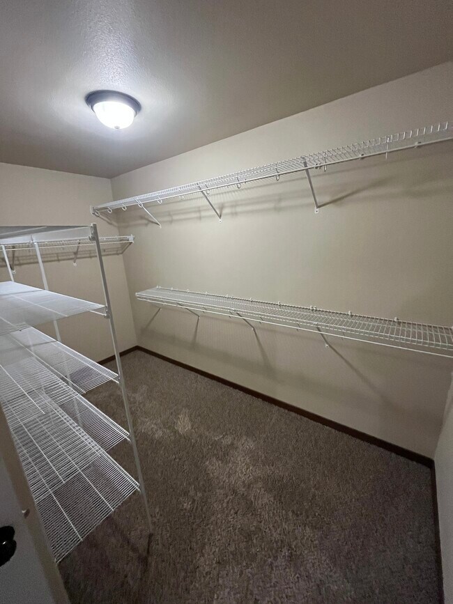 Foto del edificio - 55 Jaro Wy