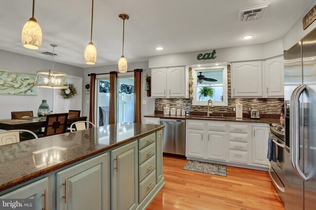 Foto del edificio - 127 Mountainview Dr