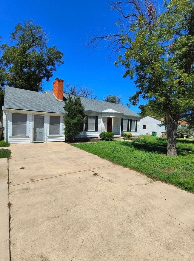 Building Photo - Spacious, Remodeled 3 bed 2 bath Santa Rit...