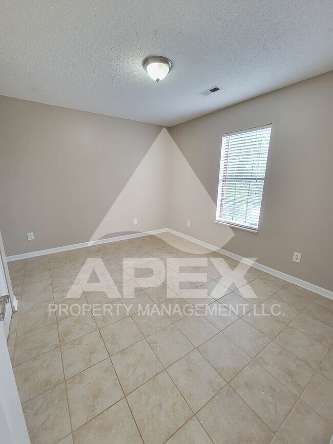Foto del edificio - Spacious 2 Bd - 2 Ba Single Family Home in West Knoxville!