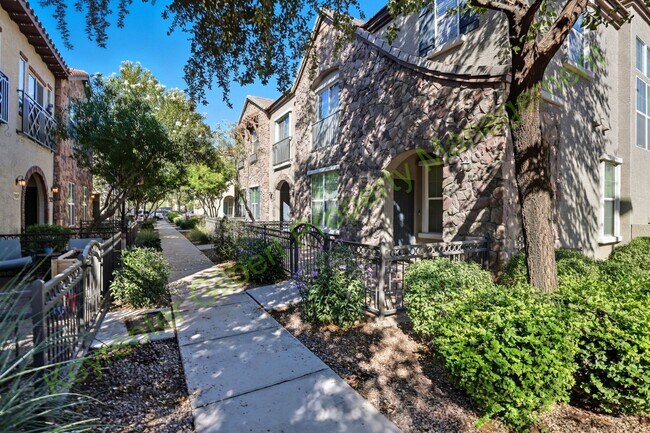 Foto del edificio - 3 bed/2.5 bath Condo in Gilbert’s Lofts in...