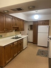 Building Photo - 65 W 49th Ave