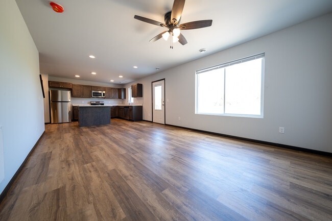 Foto del edificio - 668 4th Cir Dr SW