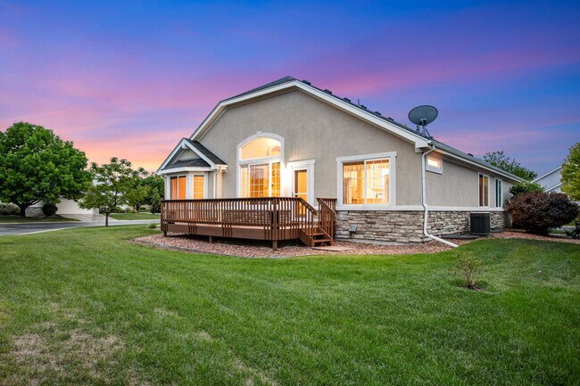 Foto del edificio - Stunning Updated Patio Home in Highland Meadows
