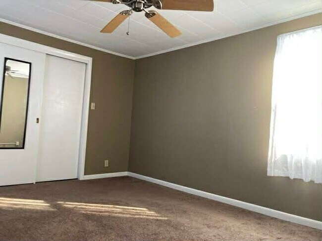 Building Photo - 51 Pleasant St