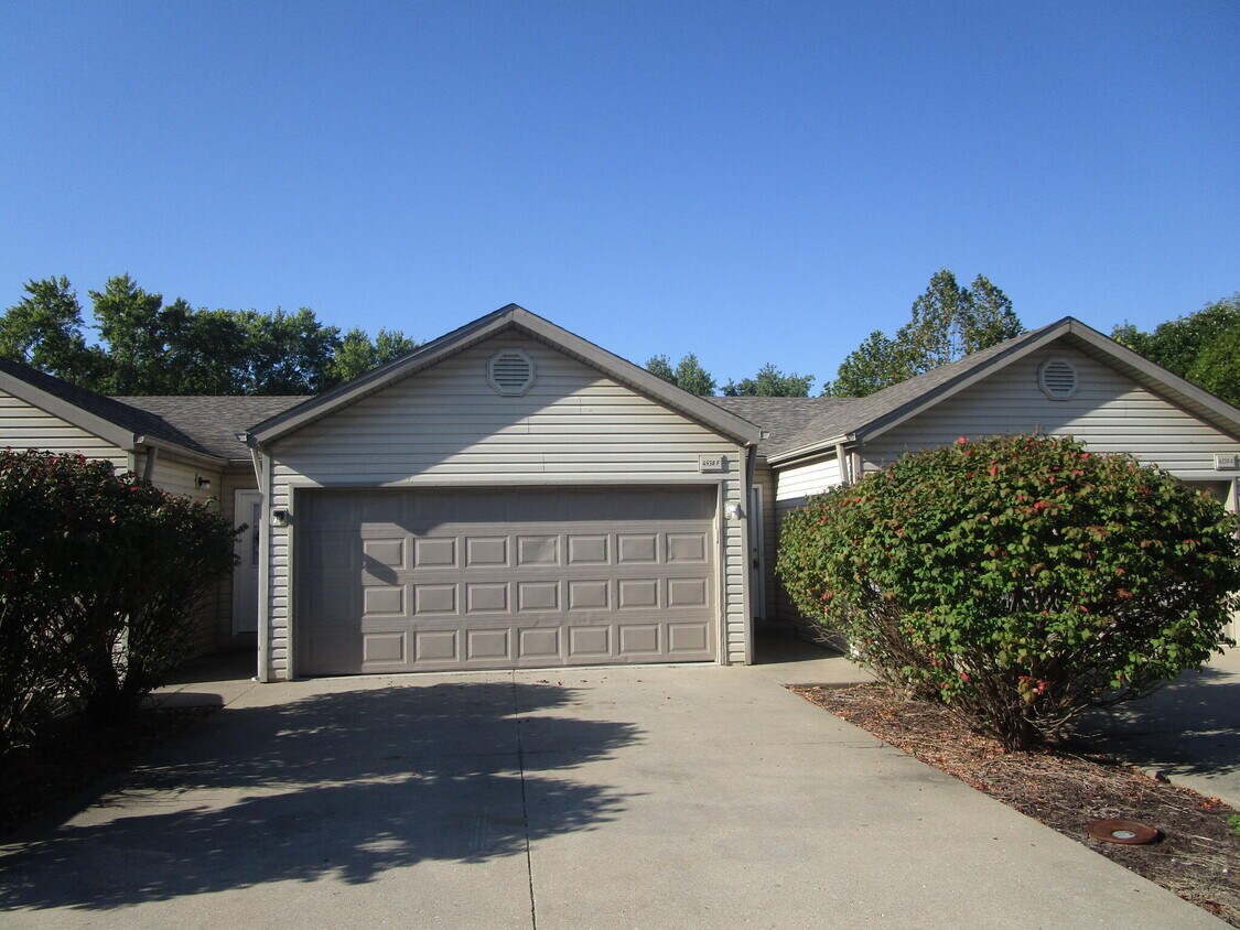 Primary Photo - 4538 W Bellview Dr