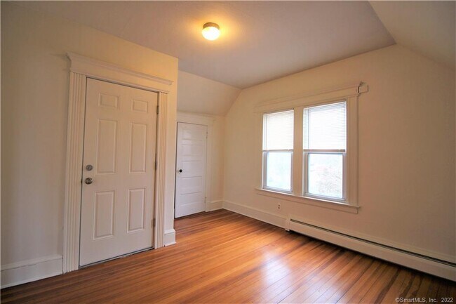Building Photo - 19 Nesbit Ave