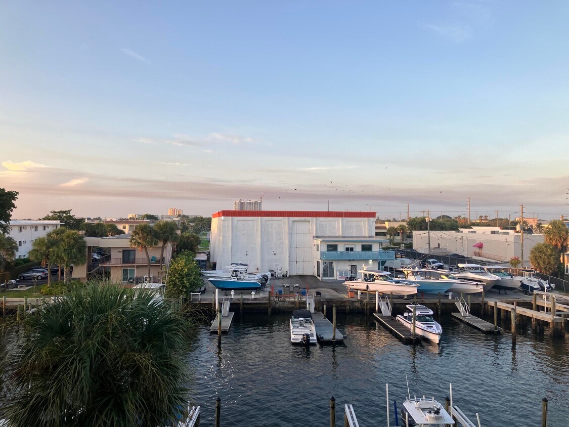 Foto principal - 108 Paradise Harbour Blvd