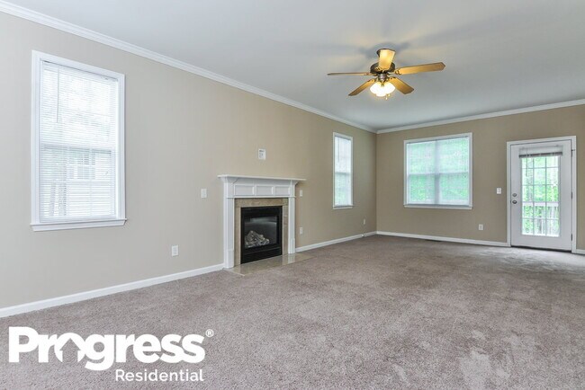 Building Photo - 121 Sequoia Dr