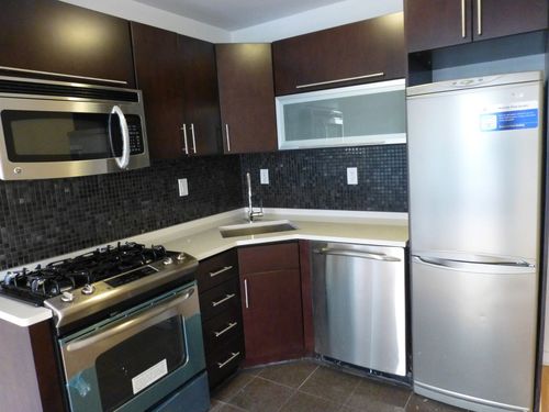 Foto del edificio - 411 E 120th St