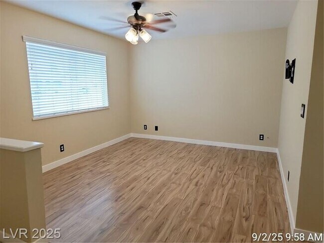 Building Photo - Charming Henderson Single-Story with Moder...
