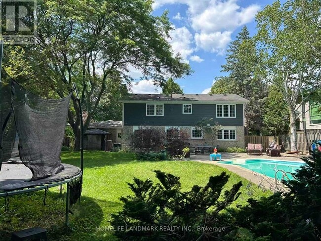 Building Photo - 1464 Oakhill Dr