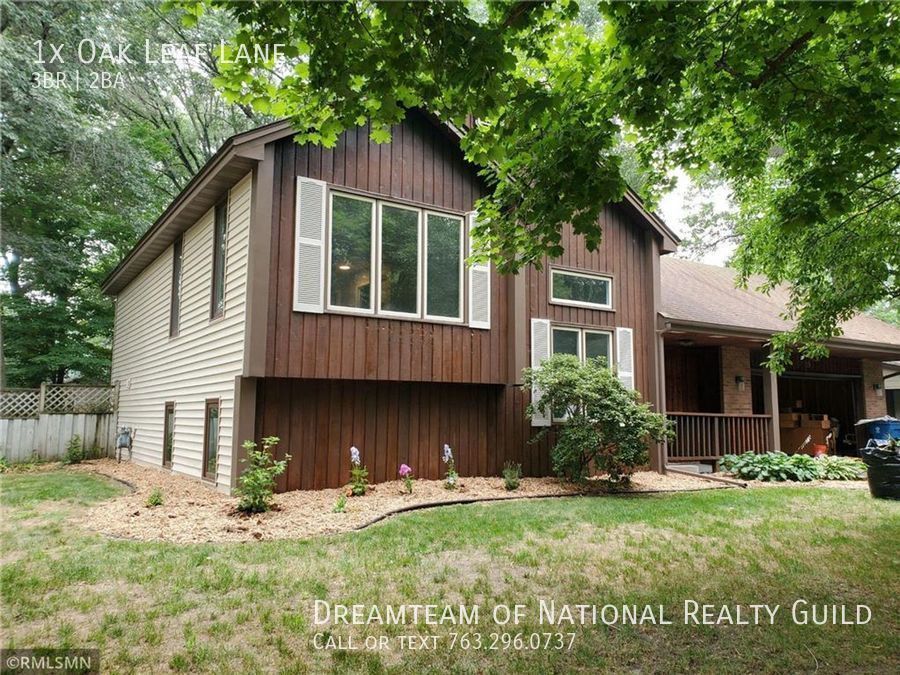 1 Oak Leaf Ln, Circle Pines, MN 55014 House Rental in Circle Pines