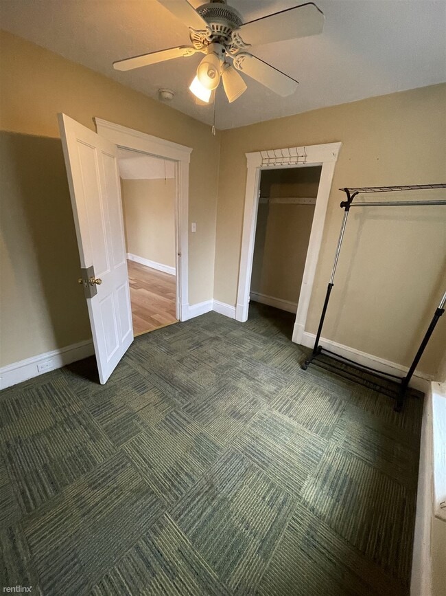 Building Photo - 2 br, 1 bath Duplex - 7111 Elton Avenue 2