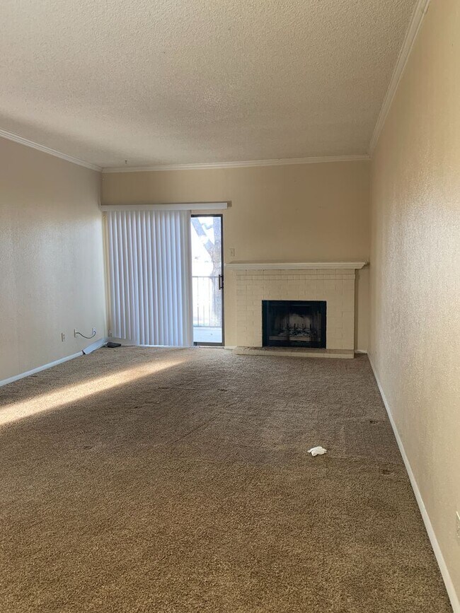 Foto del edificio - 1020 Mockingbird Ln