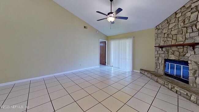 Foto del edificio - 11323 Sawmill Rd