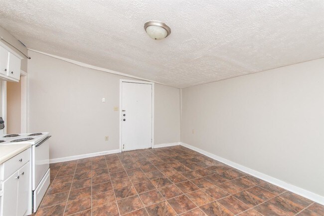 Building Photo - 120 Hagerman Ct