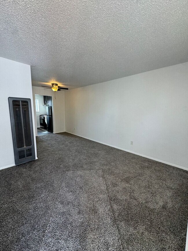 Foto del edificio - 212 D St