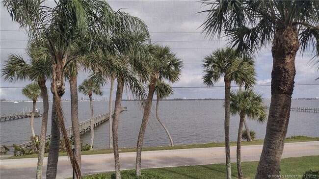 Foto del edificio - 13525 S Indian River Dr