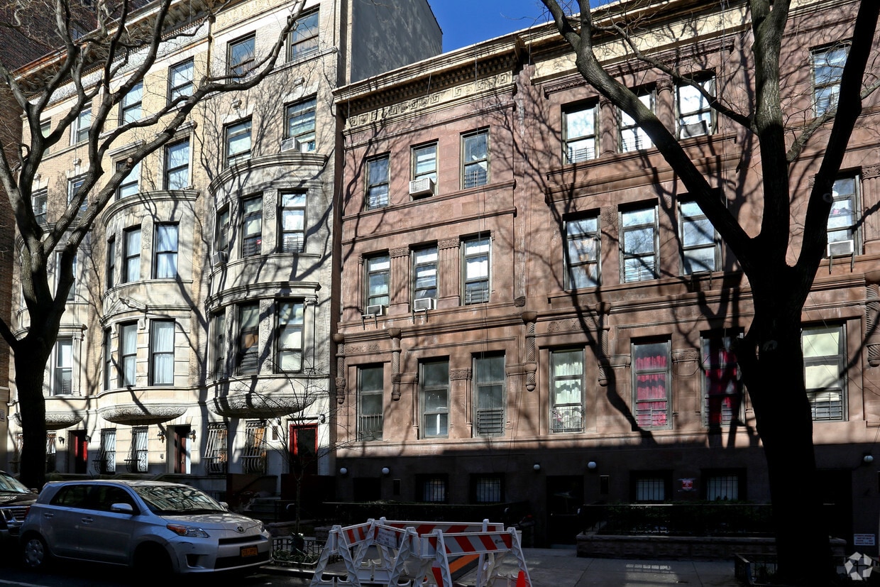 Primary Photo - 21 W 90th St