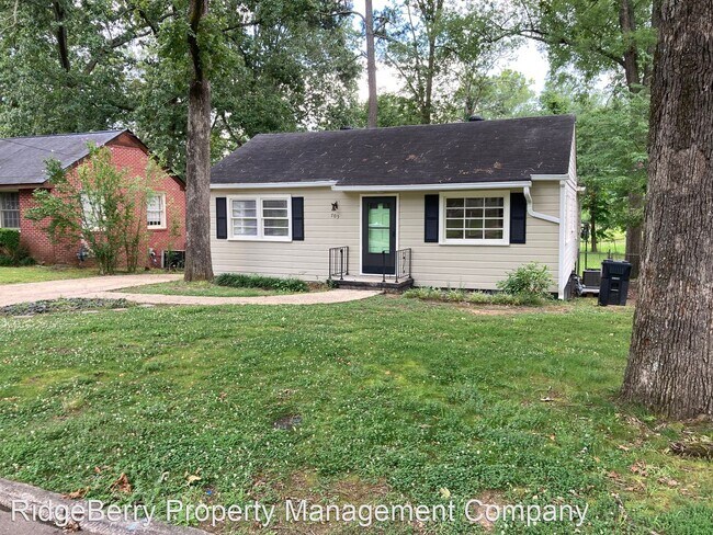 Building Photo - 3 br, 2 bath House - 705 Charlton St