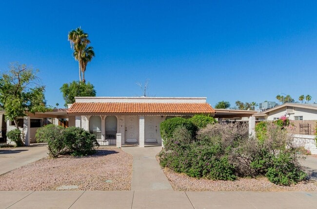 Photo - 242 N Standage Townhome