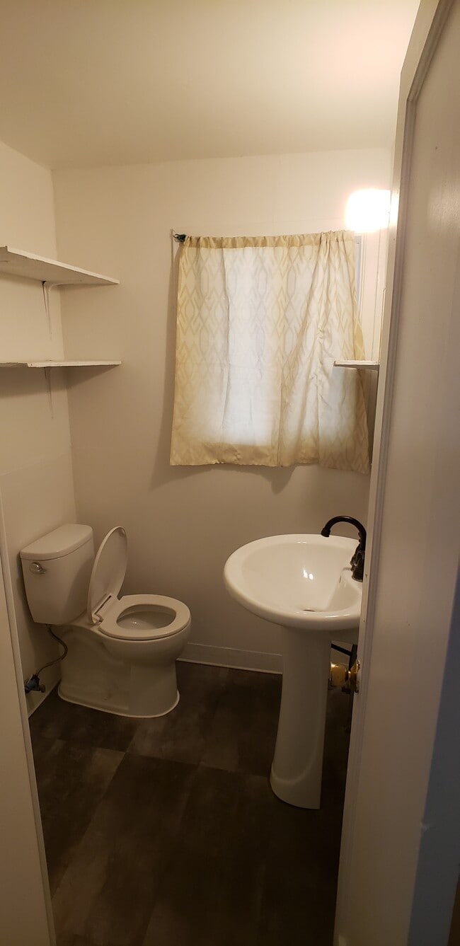 Foto del edificio - 9832-9813 13th Ave SW