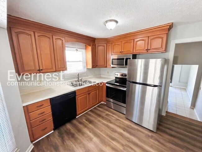 Foto del edificio - 1540 Stone Hill Rd