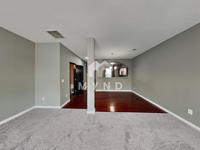 Building Photo - 2 br, 2.5 bath Townhome - 1935 Bayrose Cir