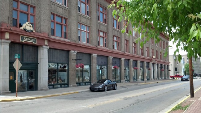 Foto del edificio - Dunlap Square Apartments