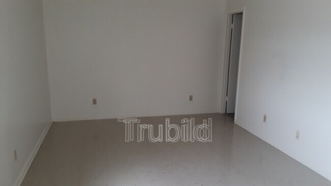 Foto del edificio - 384 Courthouse Ln