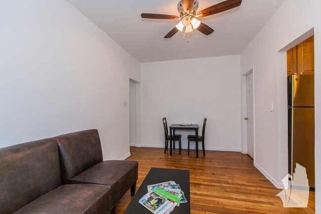 Foto del edificio - 513 W Deming Plz