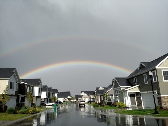 Photo - 12733 Park Run Ct Townhome