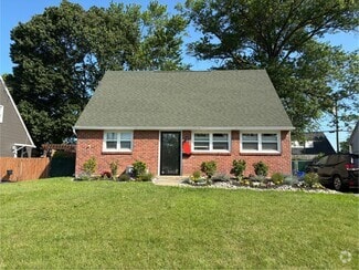 Building Photo - 2609 Armstrong Ave