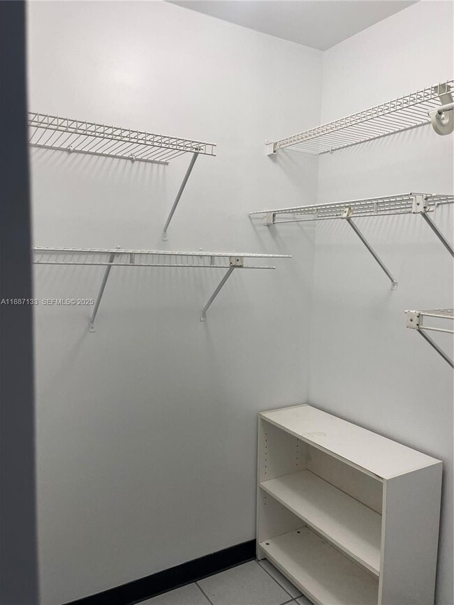 Building Photo - 10315 SW 35th St