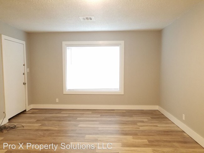 Building Photo - 1904 John F Kennedy St