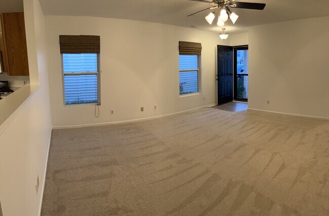 Large Open Living Room - 7715 Mansfield Way