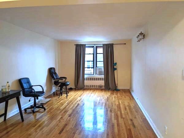 Primary Photo - 64-48 Booth St