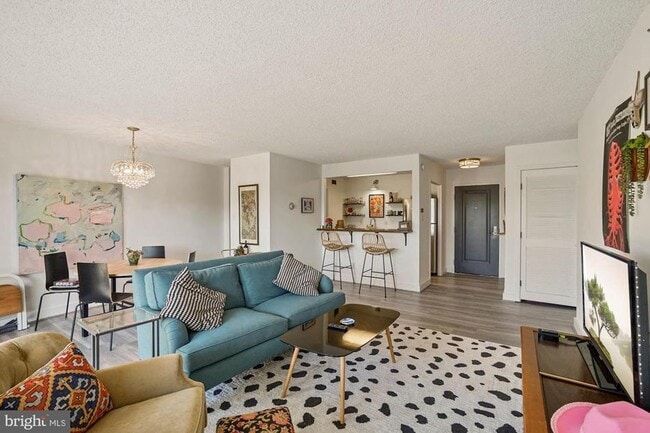 Photo - 5300 Columbia Pike Apartment