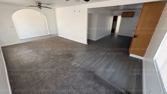 Building Photo - 4 bedroom 2 bathroom house in East Bakersfield near park and schools.