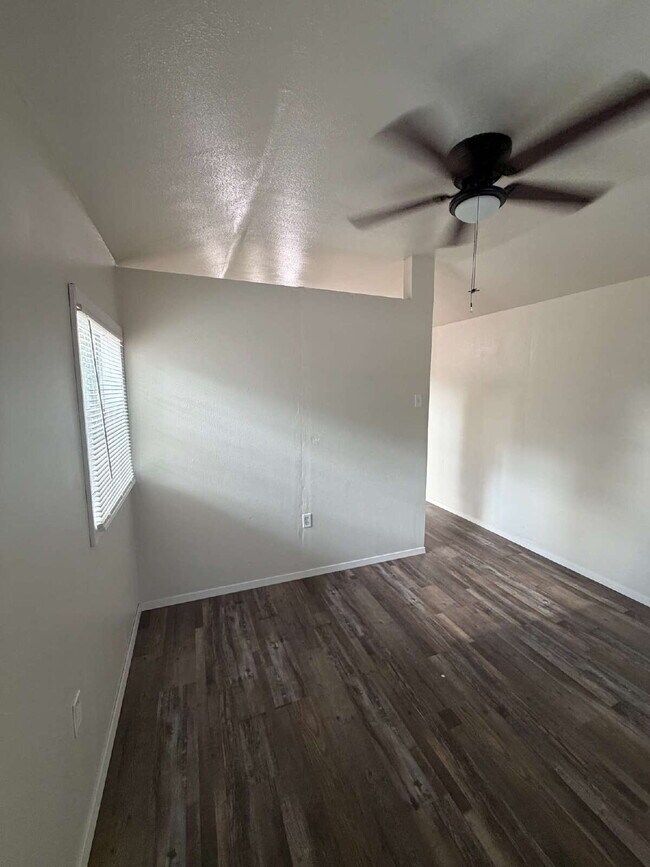 Foto del edificio - Charming 1-Bedroom Home with Modern Amenities in Longview, TX!