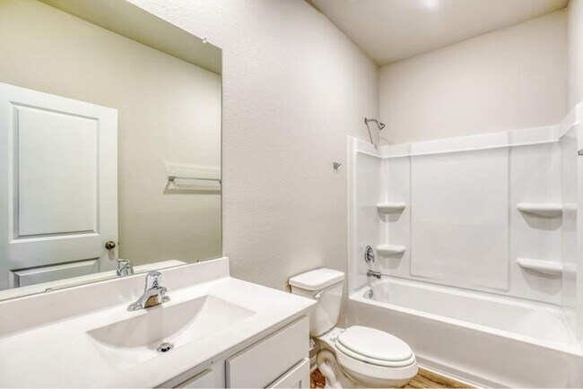 Foto del edificio - 8206 Blooming Meadow Ln