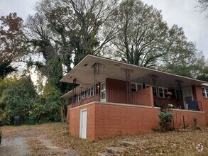 Building Photo - 1444 Academy St