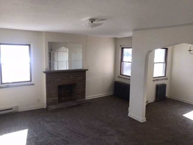 Primary Photo - 3602 Brownsville Rd