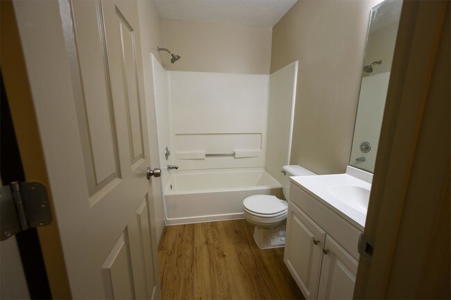 Building Photo - 549 W 920 S