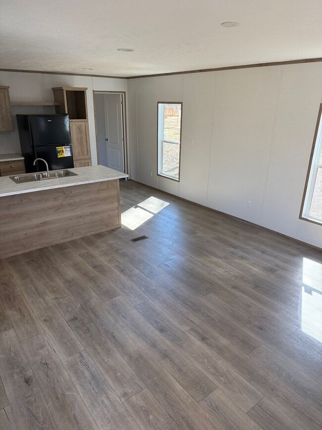 Building Photo - Poplar Ridge