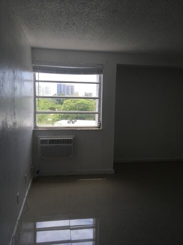 Building Photo - 2890 Virginia St
